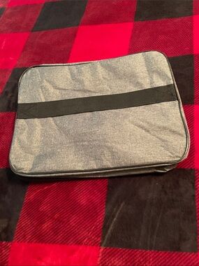 Women’s Gray Travel Organizer Pouch - Sleek Storage Case